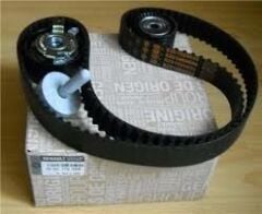 EKSANTRİK GERGİ KİTİ CLIO II 01 CLIO III 04 MEGANE I 96 MEGANE II 02 MEGANE III 09 LAGUNA I 96 LAGUNA II 01 SCENIC I 96 SCENIC II 02 1.4-1.6- 16V K4M-K4J-MY 130C17529R-7701477014-130C17529R-130C10178R