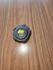 GENLEŞME KAVANOZ KAPAĞI KANGOO-CLIO III-IV-MEGANE II-III-FLUENCE-MASTER II-III-TRAFIC-LATITUDE-LOGAN-GROSSE 8024-8200048024-21430AX300